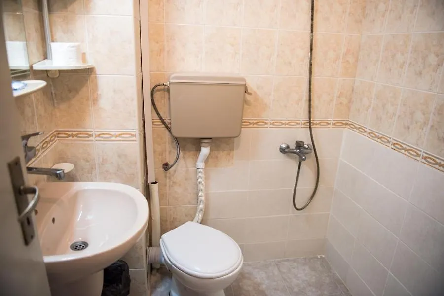 Стаи За Гости Varna Guest house